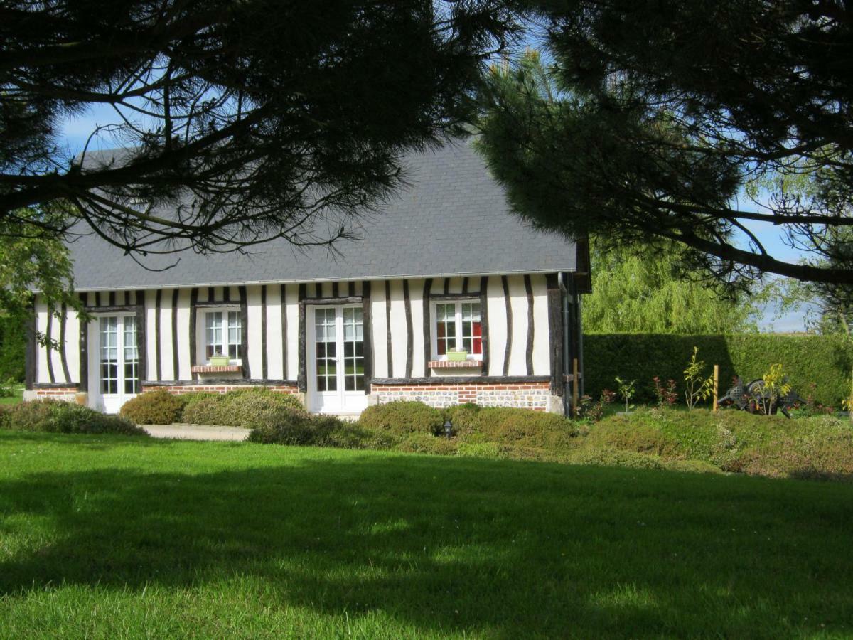 Gite Des Pins Penches Brunville Buitenkant foto