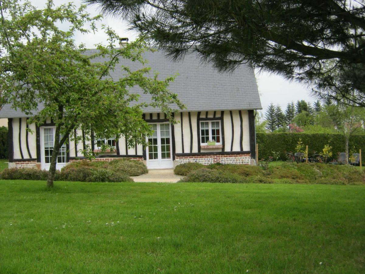 Gite Des Pins Penches Brunville Buitenkant foto
